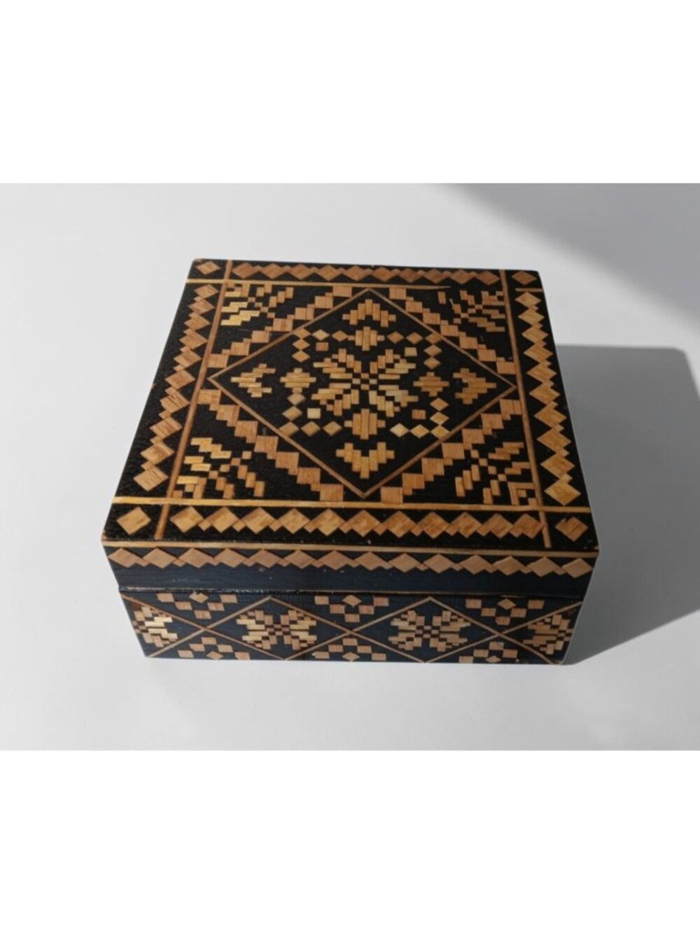 VTG Trinket Box USSR  Soviet Era Straw Inlay Fabric Lined Gift Box 4.75 Square